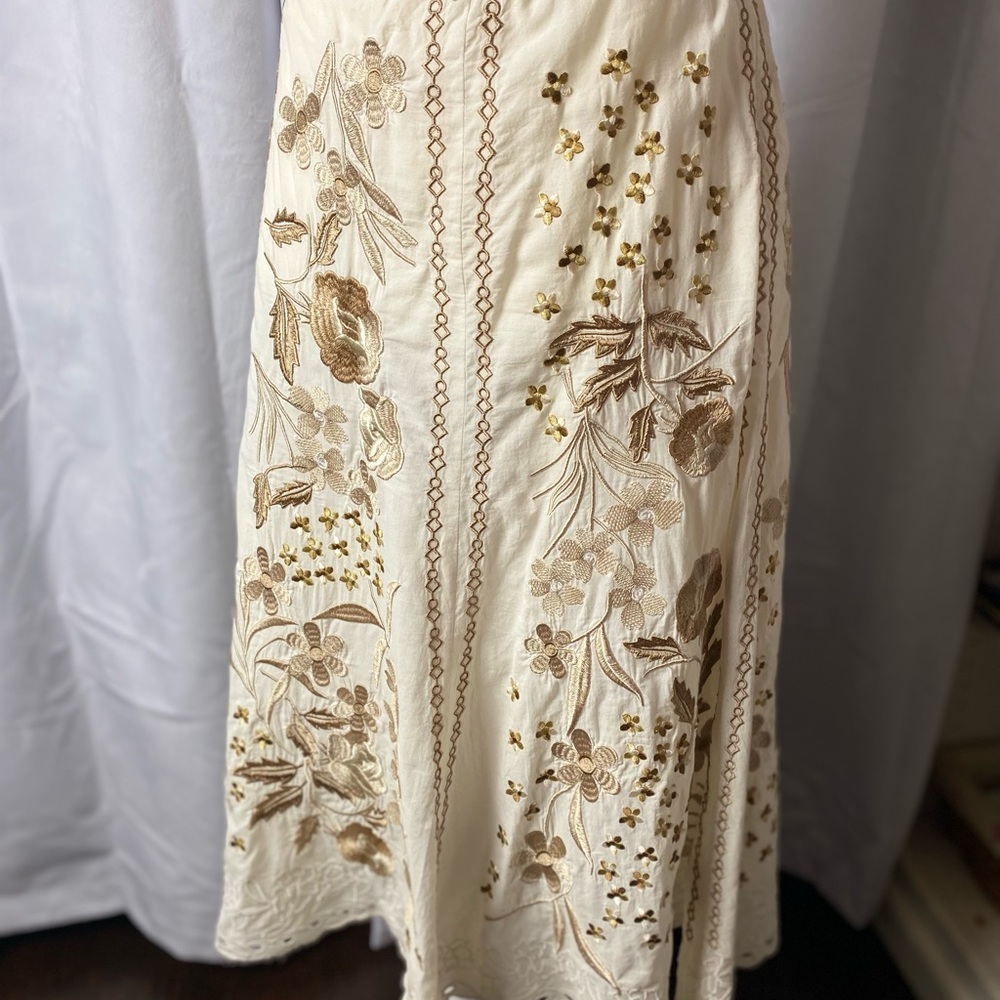 MISS ME embroidered linen skirt.